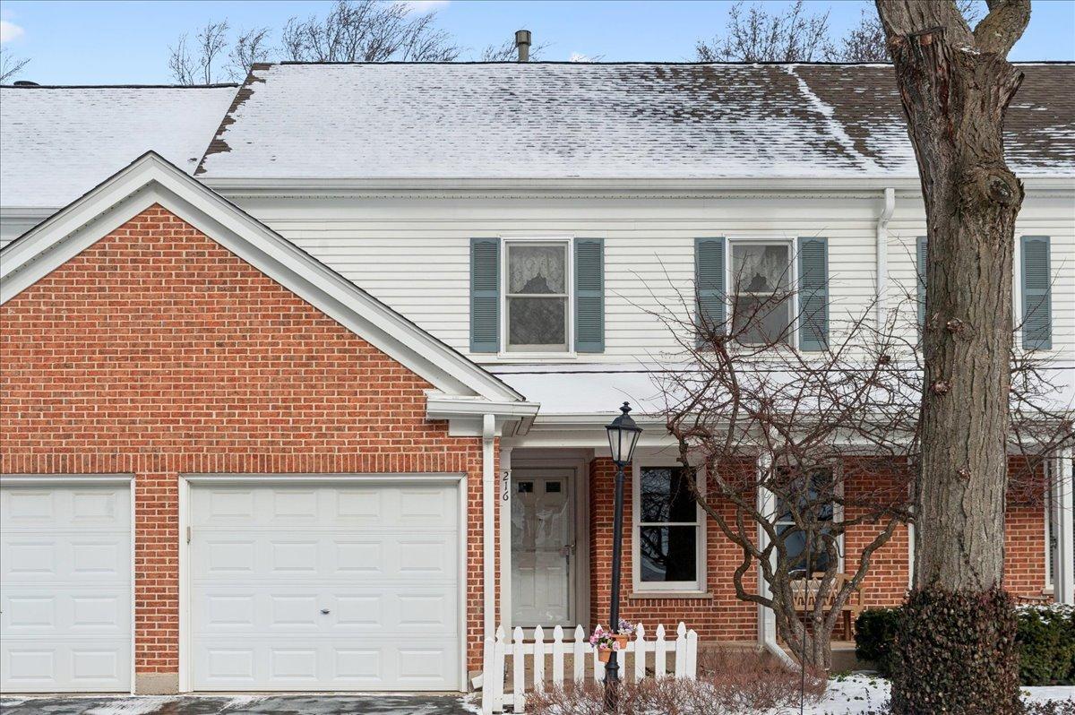 216 Country Club Dr., Prospect Heights, IL 60070