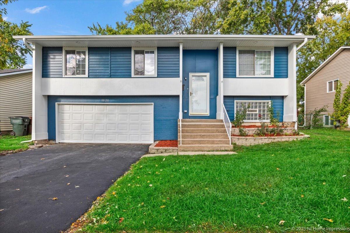 18120 Versailles Ln., Hazel Crest, IL 60429