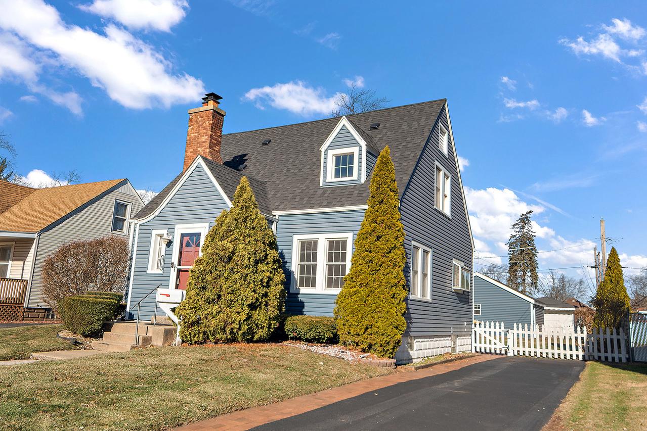 3316 Ann St., Lansing, IL 60438