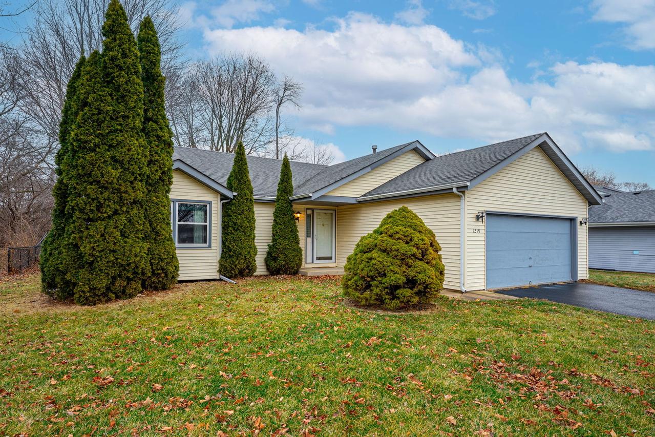 1219 W 6th St., Belvidere, IL 61008