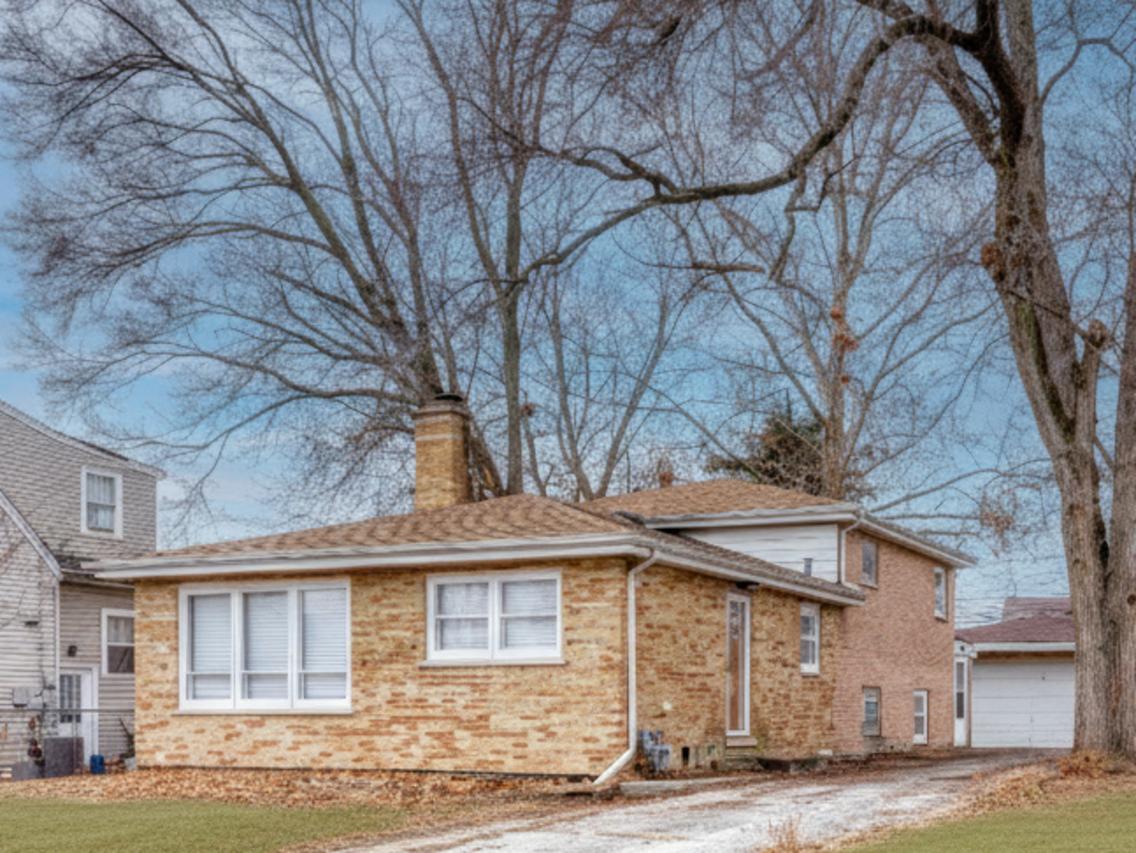[Address Hidden by Seller], Evergreen Park, IL 60805