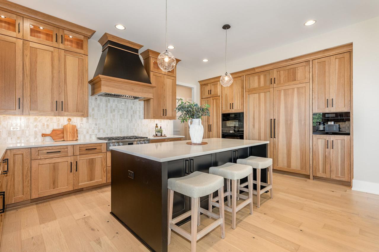 12021 S Stallion Dr., Plainfield, IL 60585