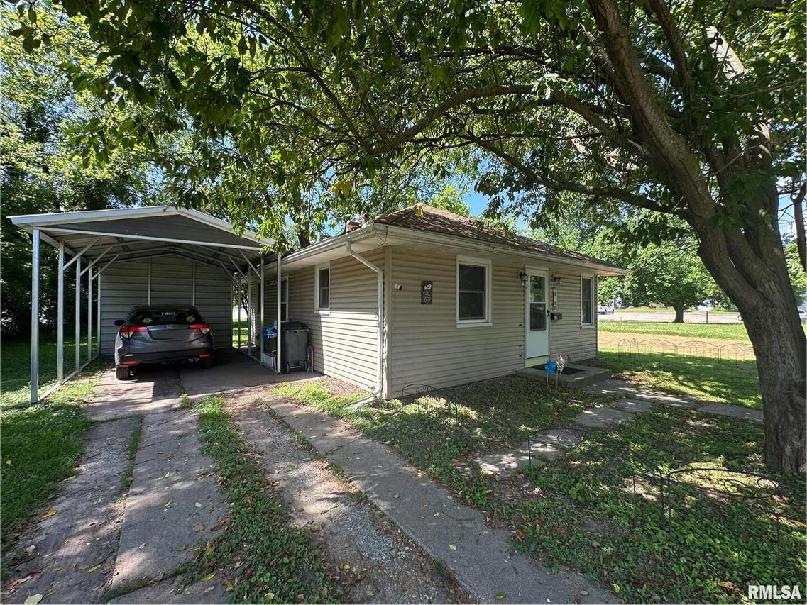 525 North St., Murphysboro, IL 62966