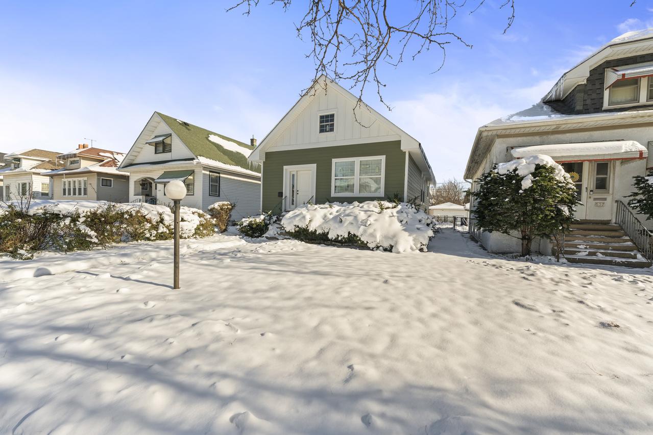 635 S 18th Ave., Maywood, IL 60153