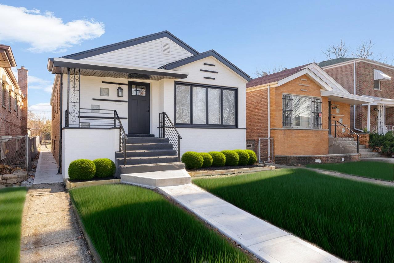 8549 S Indiana Ave., Chicago, IL 60619