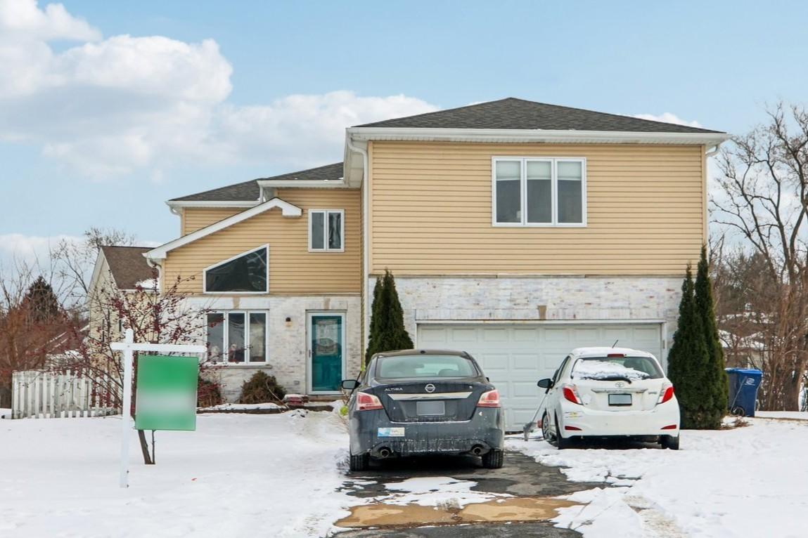 617 Lake Breeze Ct., Lake Villa, IL 60046