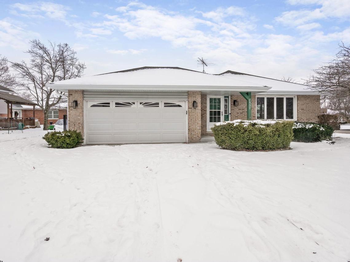 7537 W Wishing Well Dr., Frankfort, IL 60423