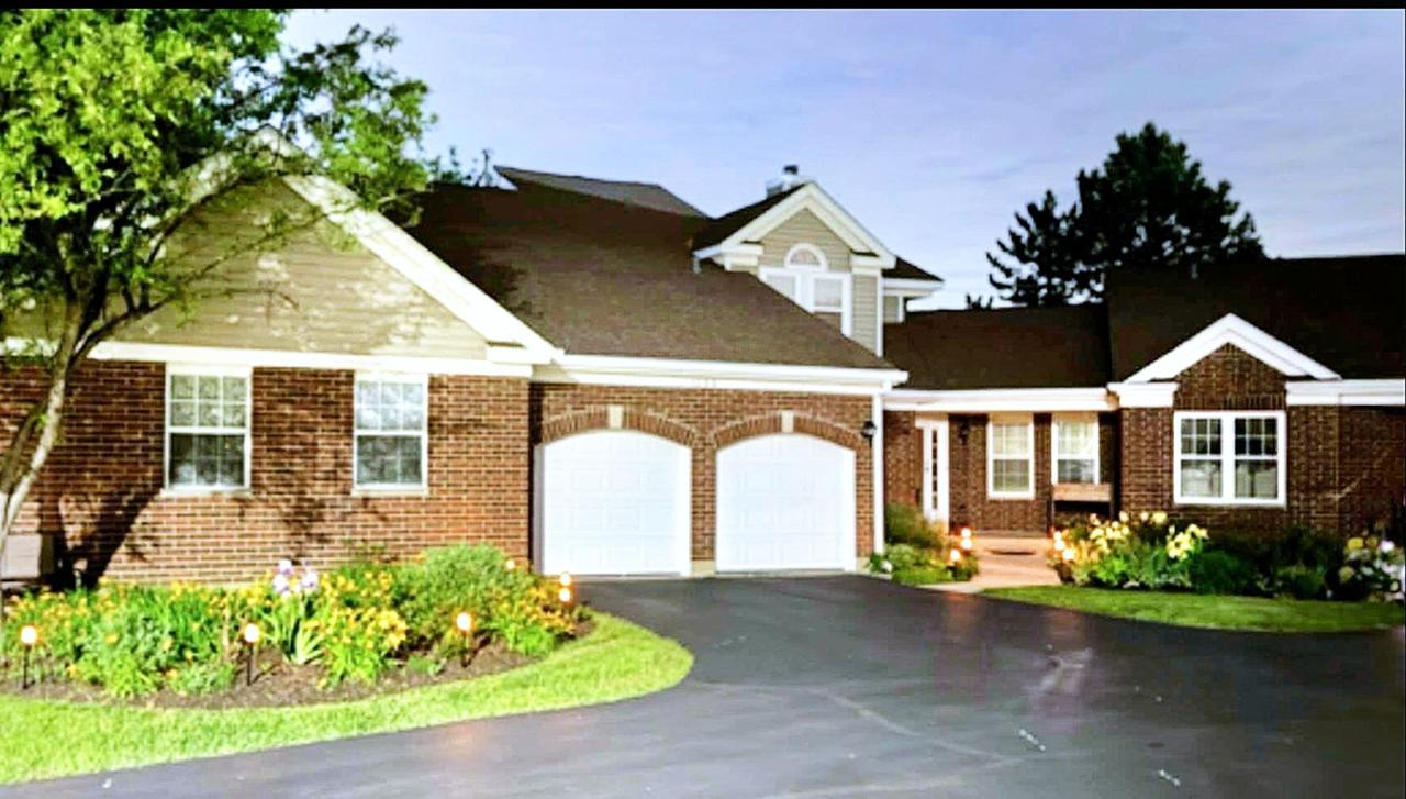 1033 Interloch Ct., Algonquin, IL 60102