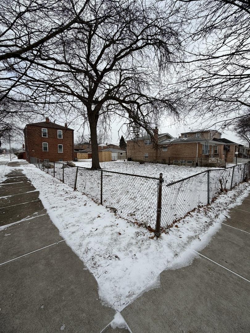 9601 S Harvard Ave., Chicago, IL 60628