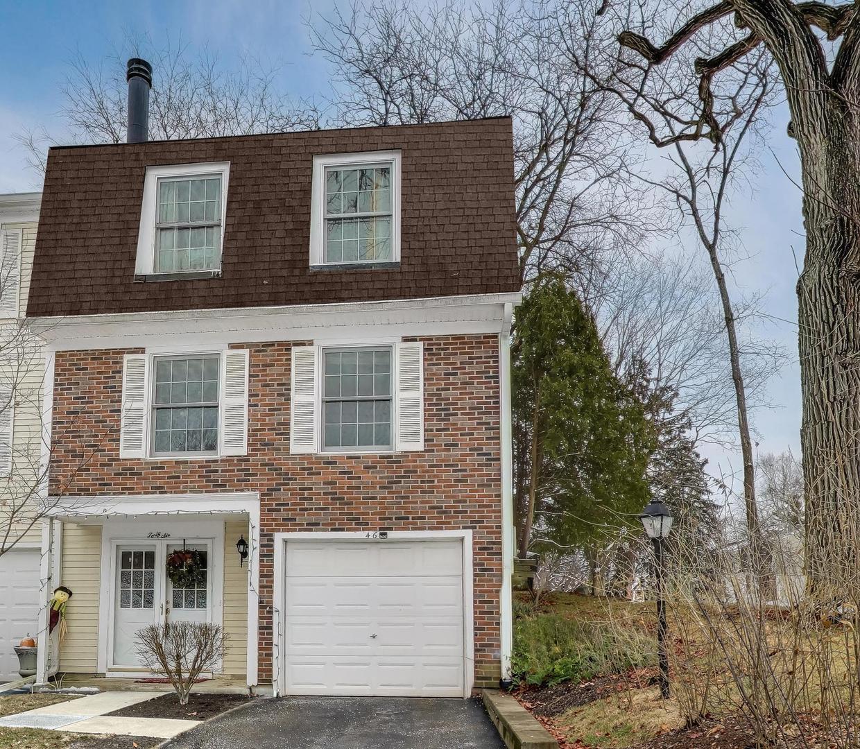 46 Oak Valley Dr., Cary, IL 60013