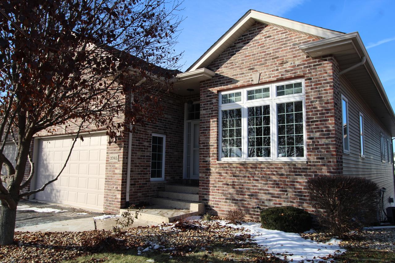 3765 Lakeview Dr., Winnebago, IL 61088