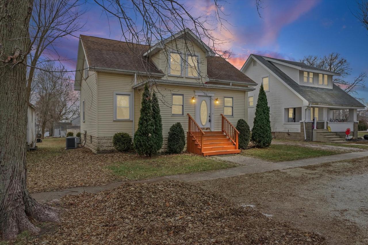 113 E Columbus St., Sibley, IL 61773