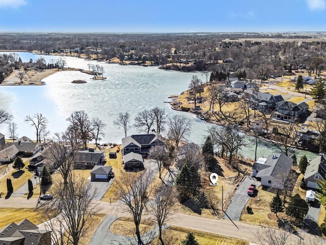 269 Easy St., Lake Holiday, IL 60552