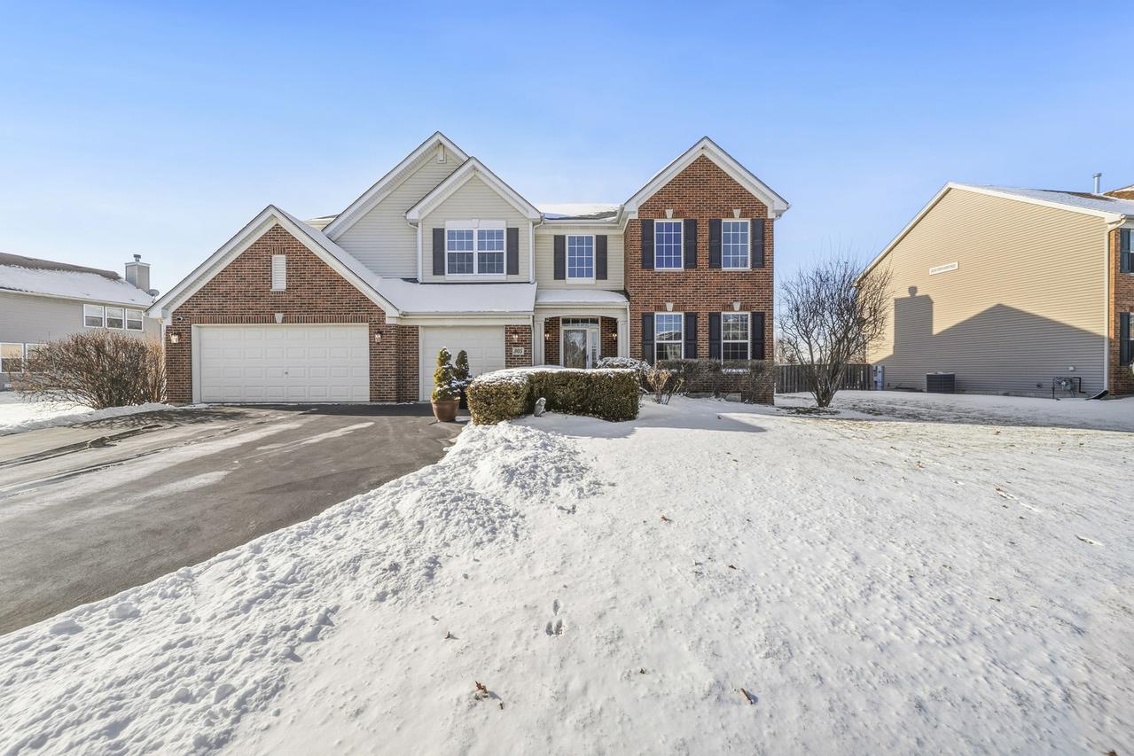 305 Chick Evans St., Bolingbrook, IL 60490