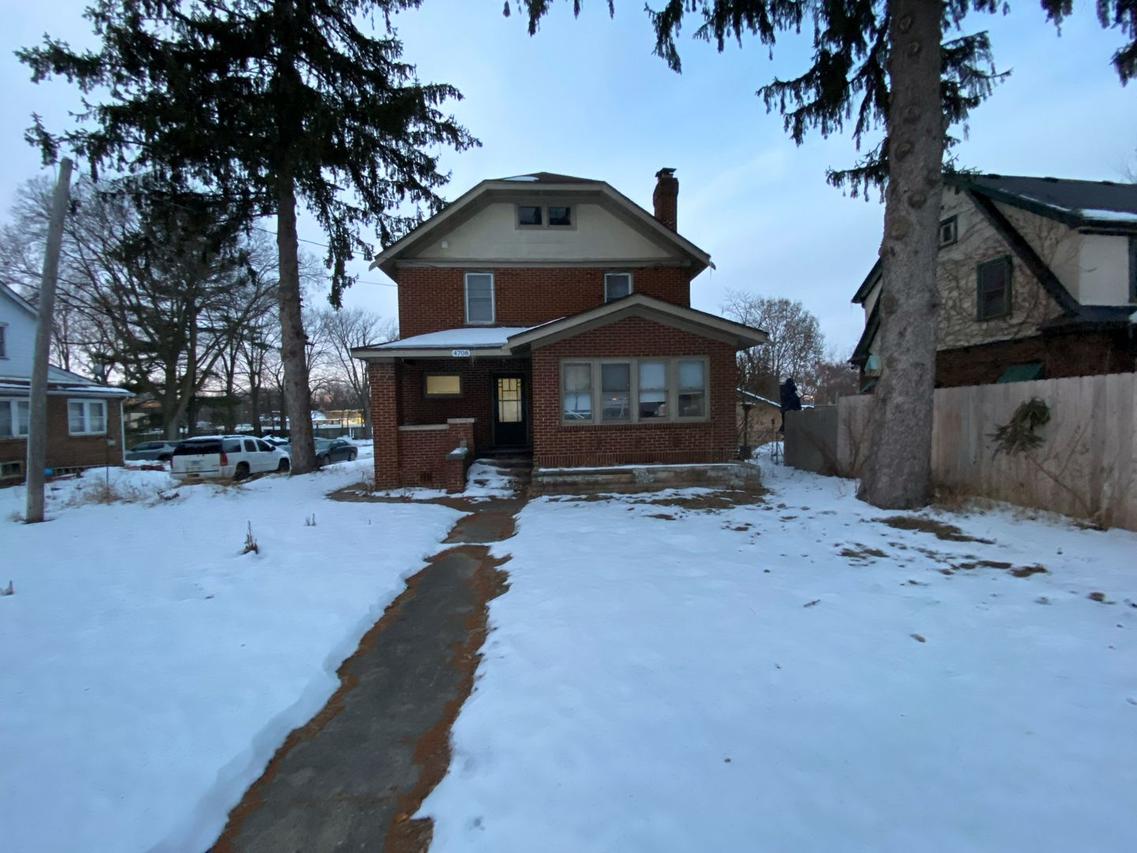 4708 Forest Hills Rd., Loves Park, IL 61111