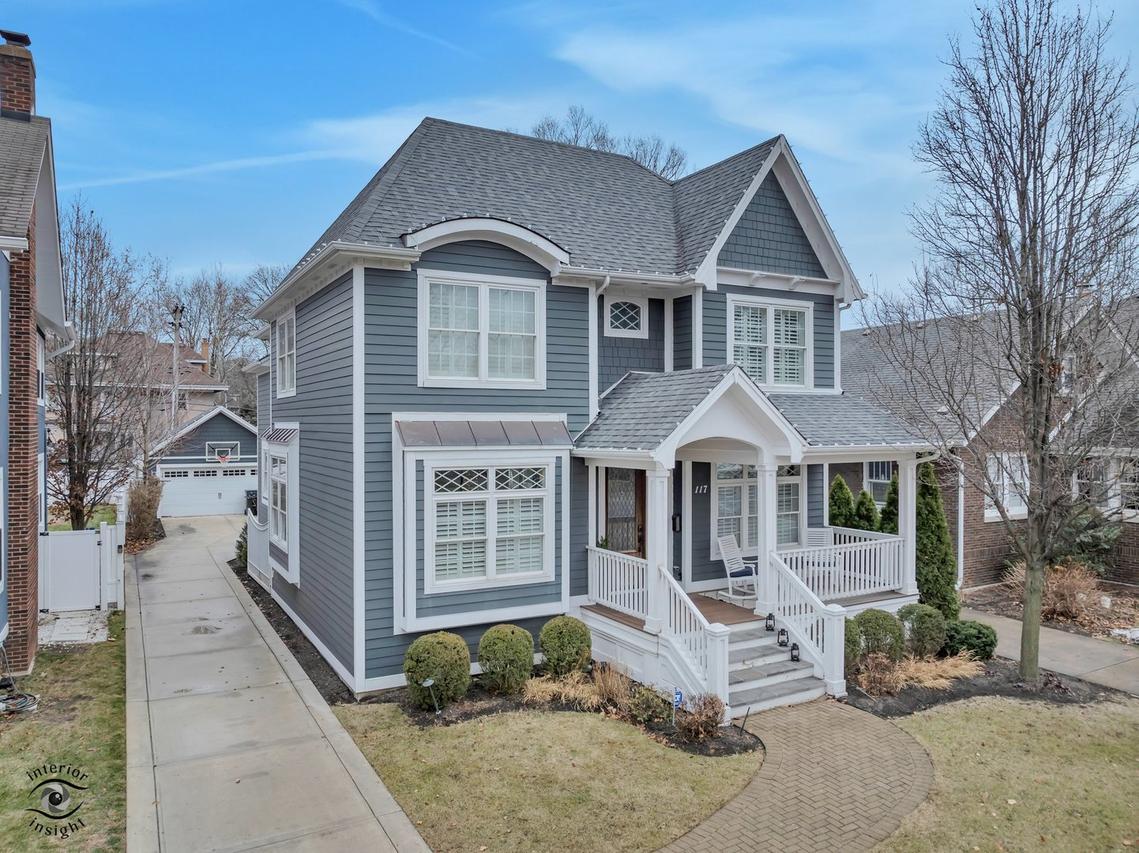 117 S La Grange Rd., La Grange, IL 60525