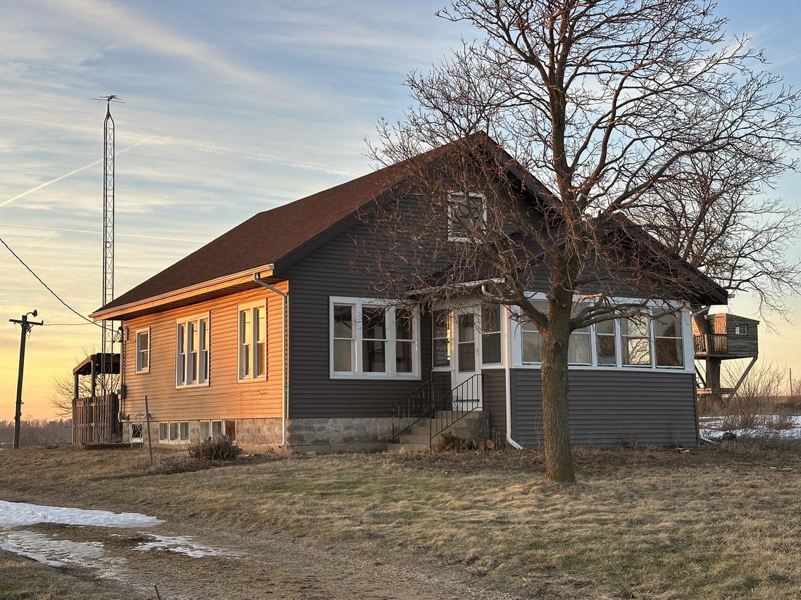 2750 N Henderson Rd., Freeport, IL 61032