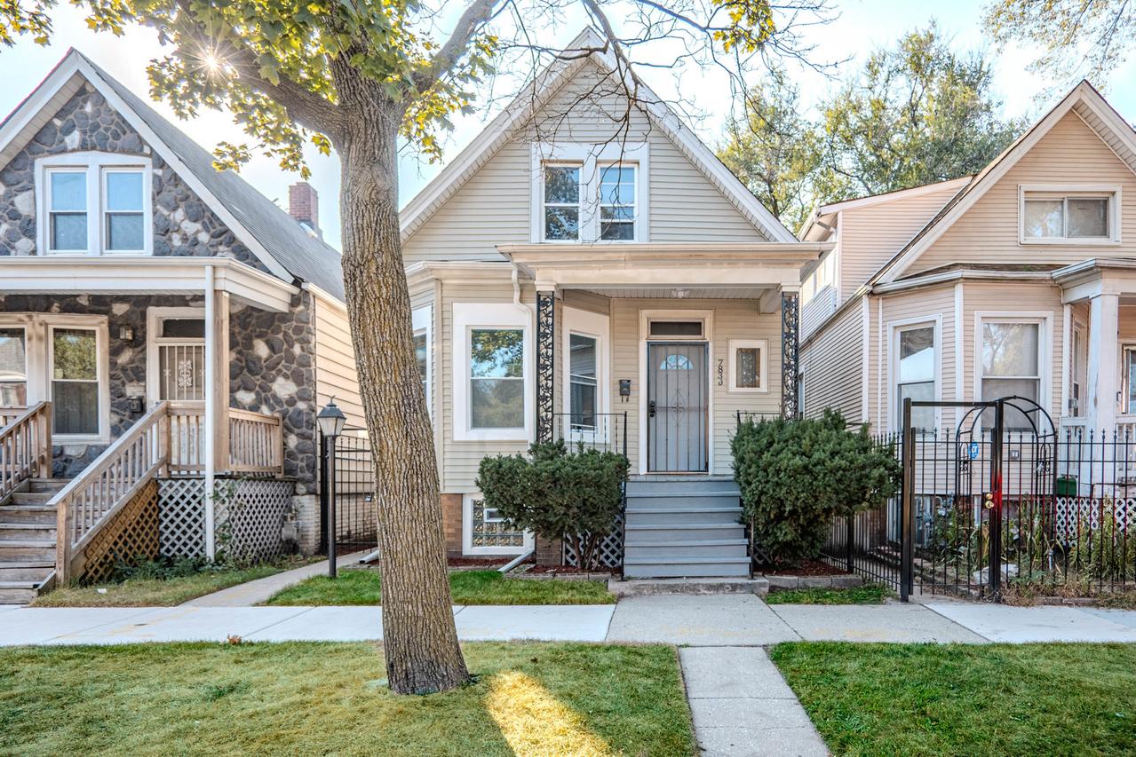 7836 S Saint Lawrence Ave., Chicago, IL 60619