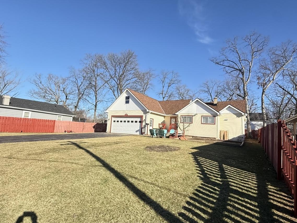 529 N Ravine Dr., Round Lake Park, IL 60073