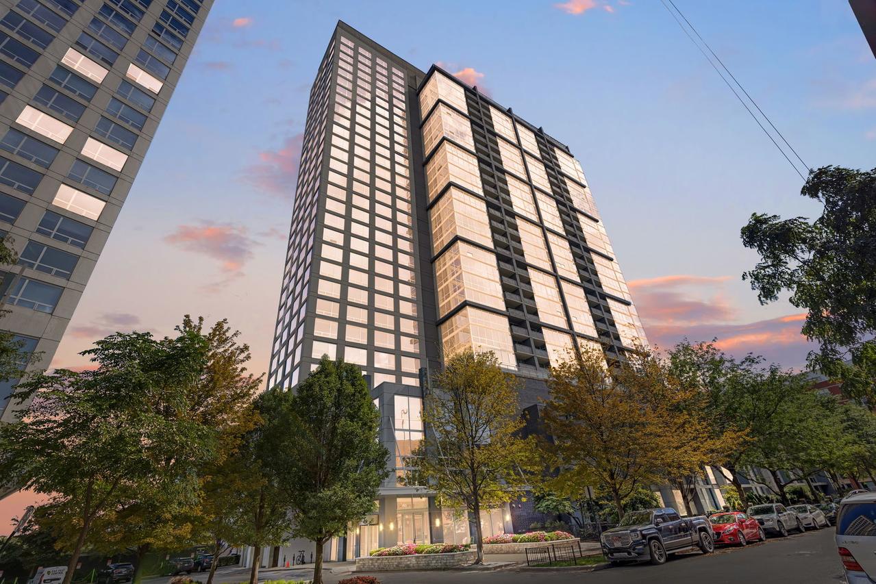 1901 S Calumet Ave. #2205, Chicago, IL 60616