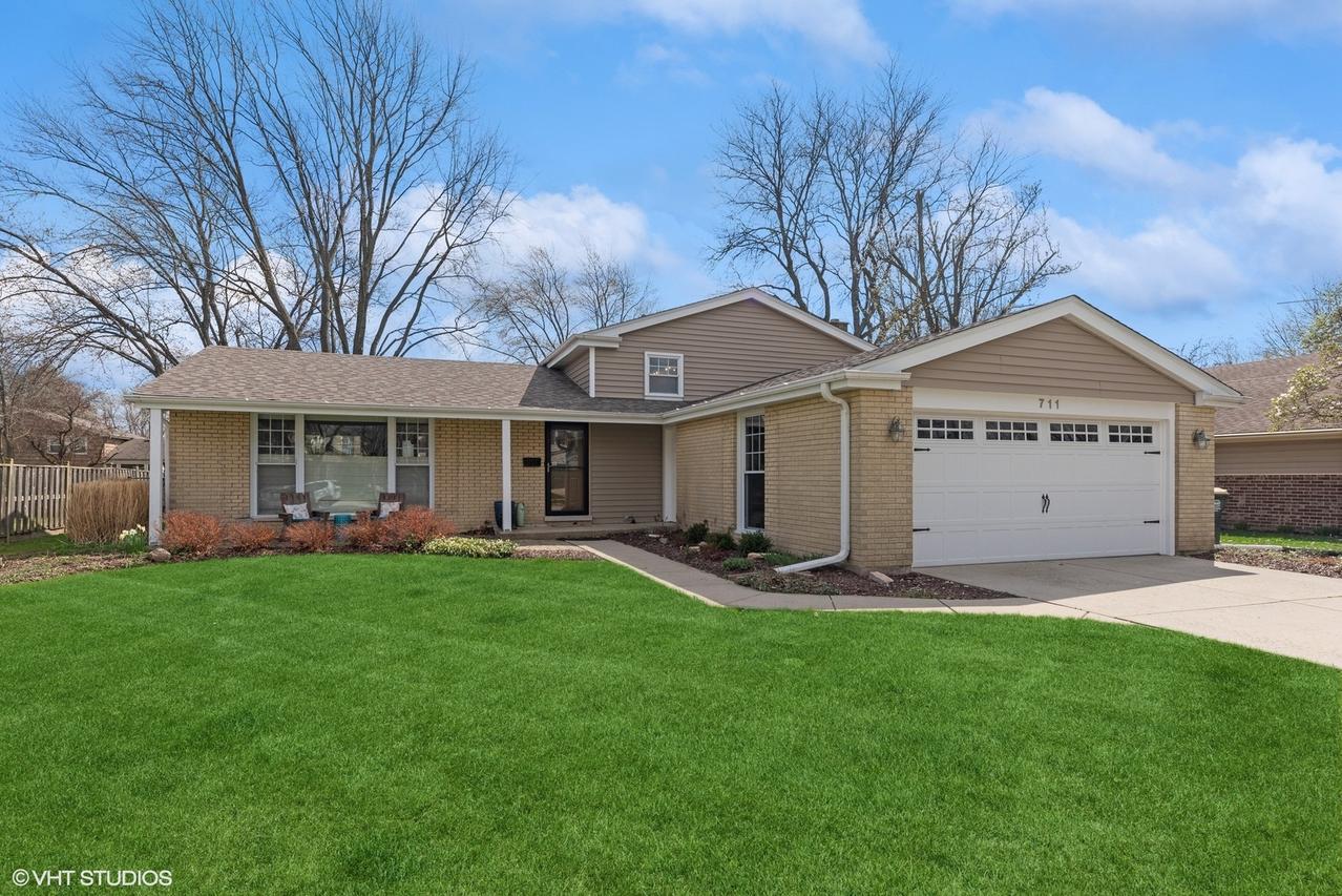 711 E Hackberry Dr., Arlington Heights, IL 60004