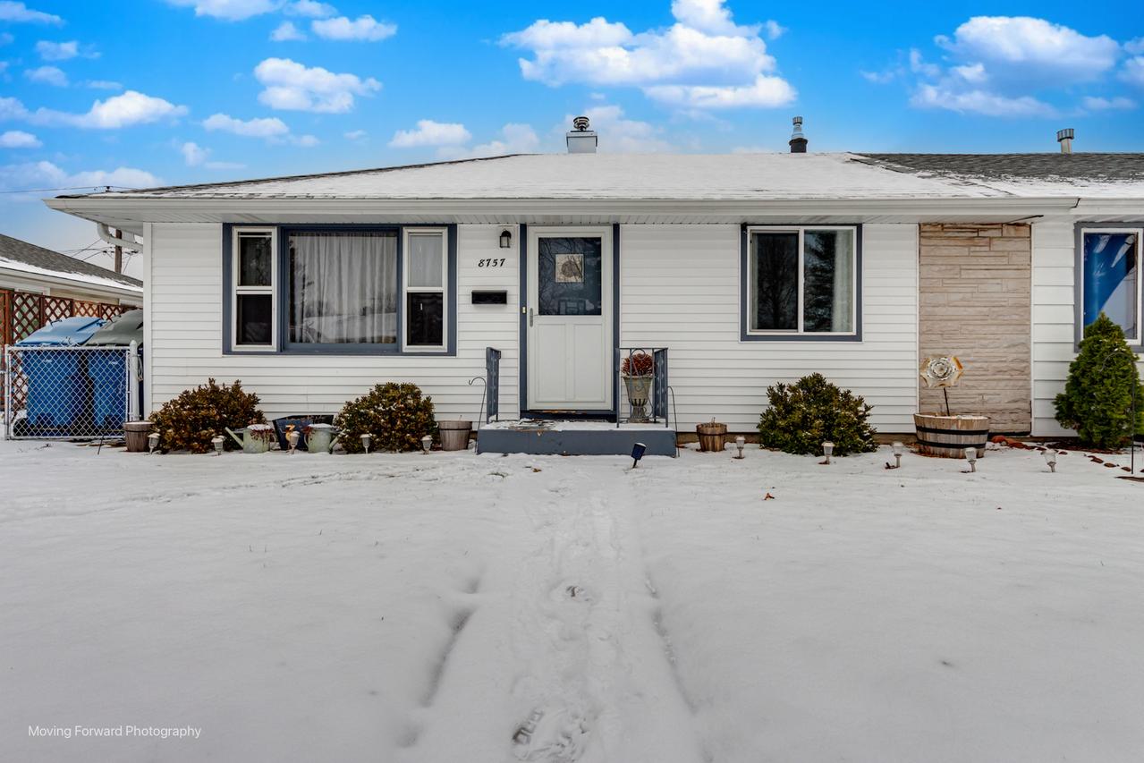 8757 S Kolin Ave., Hometown, IL 60456