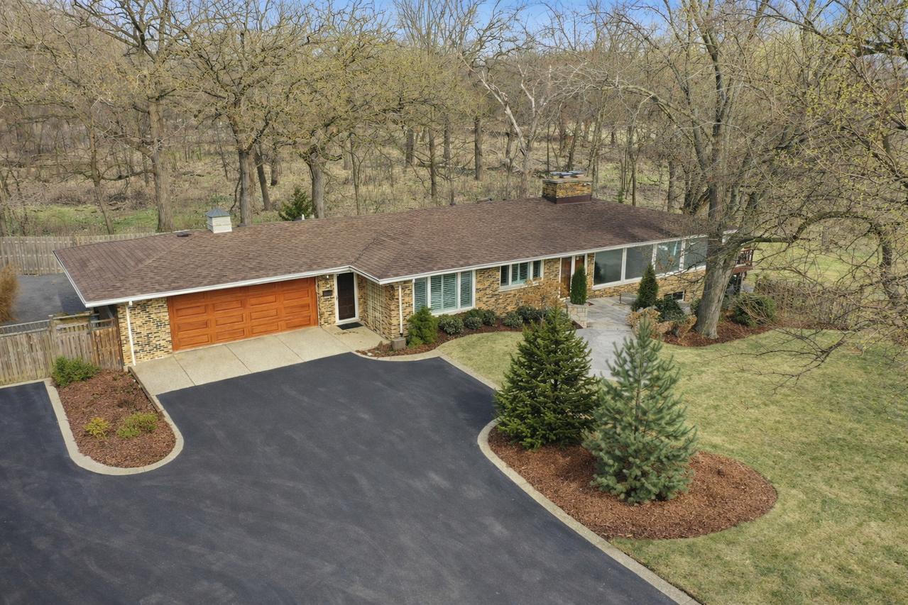 720 South St., Barrington, IL 60010