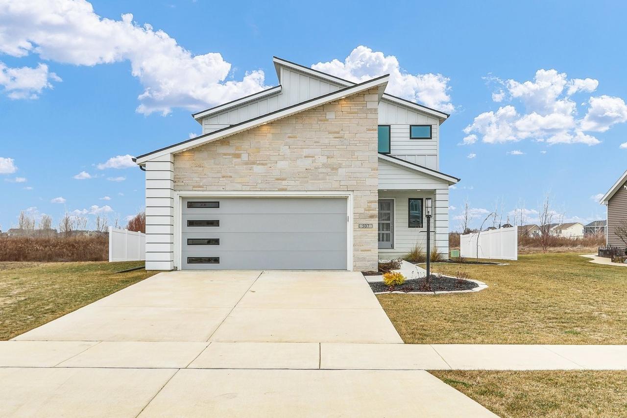 507 Harpers Ferry, Savoy, IL 61874