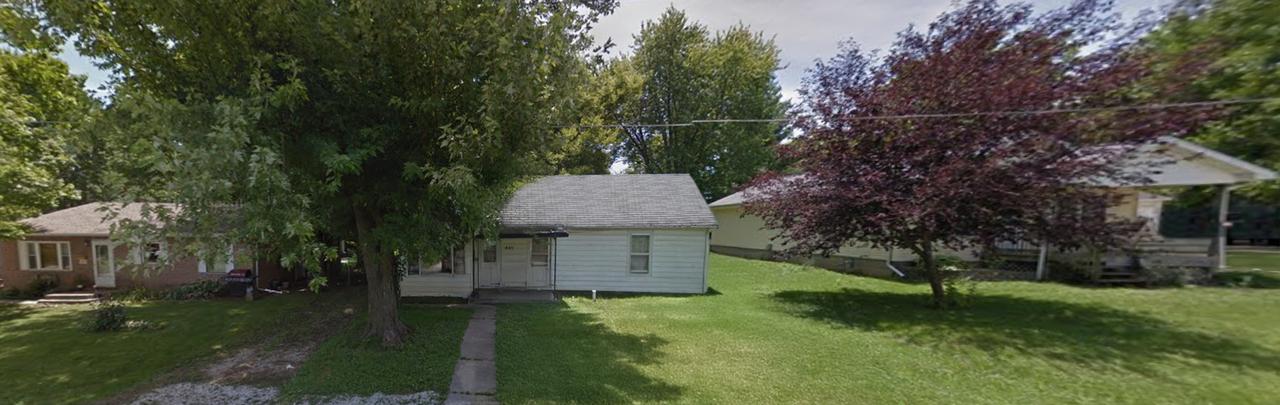 927 W Perry St., Pittsfield, IL 62363