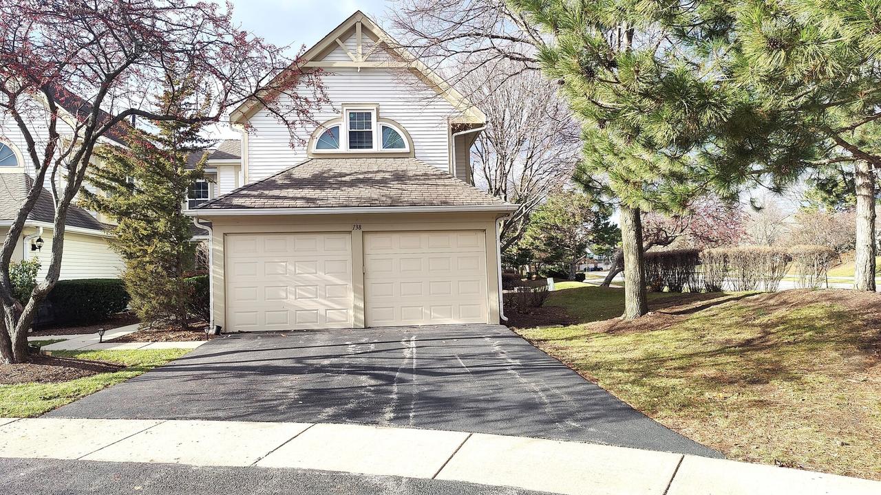 138 White Branch Ct., Schaumburg, IL 60194