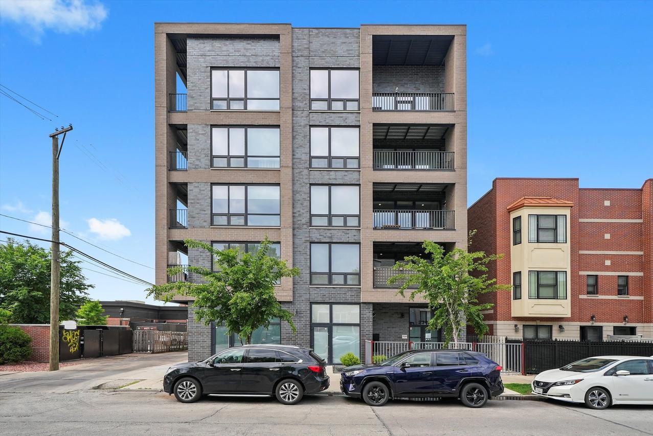 2342 W Adams St. #304, Chicago, IL 60612