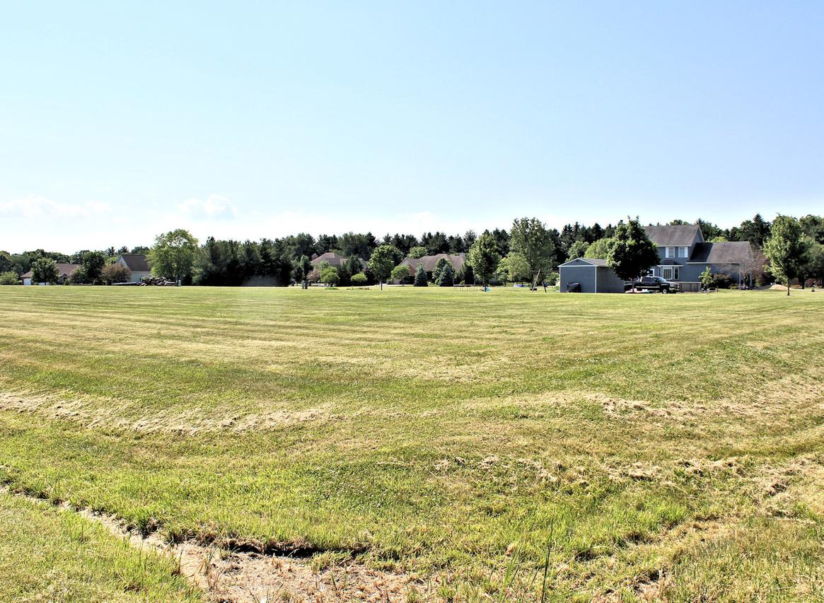 15582 Douglas Ave., Sandwich, IL 60548