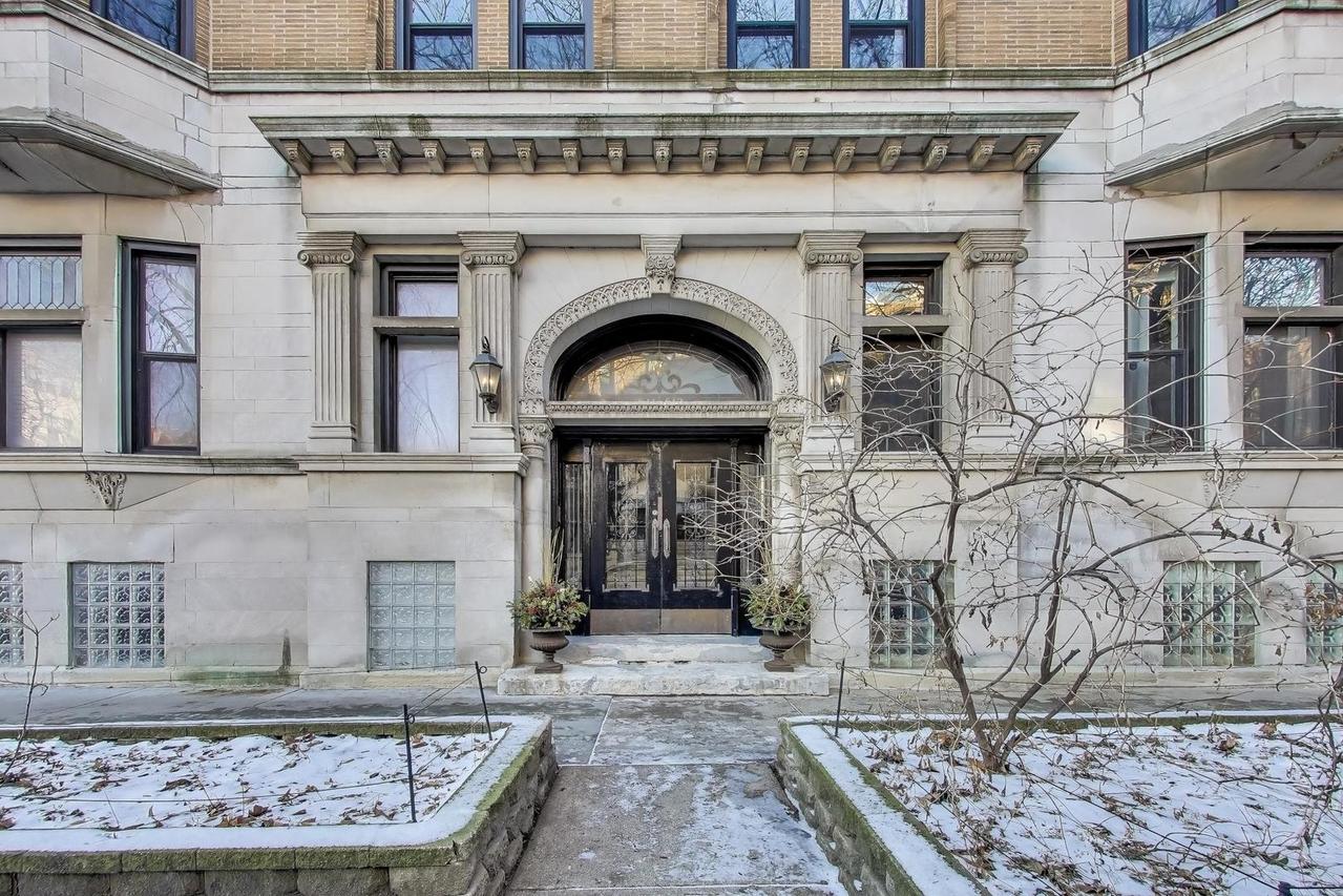 613 W Barry Ave. #4W, Chicago, IL 60657