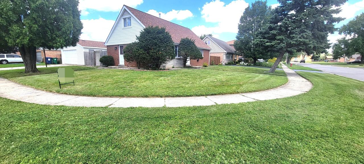 9236 Stanford Dr., Bridgeview, IL 60455