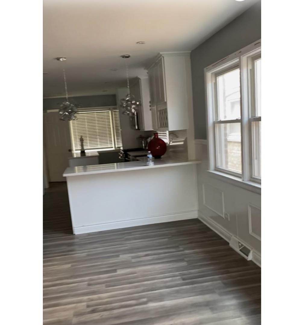 8112 S Oakley Ave., Chicago, IL 60620