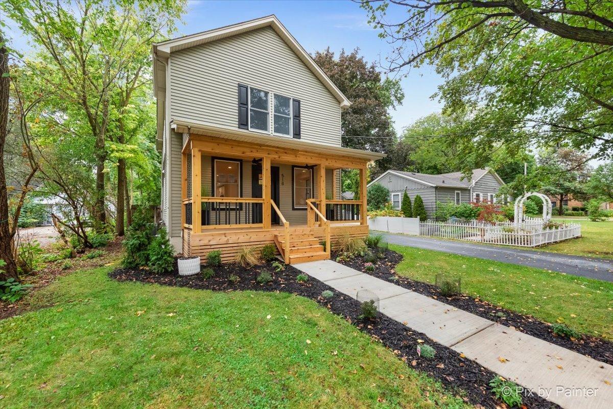 518 Illinois St., Geneva, IL 60134