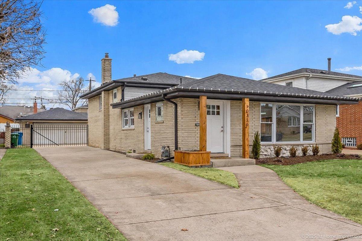 10316 Lamon Ave., Oak Lawn, IL 60453