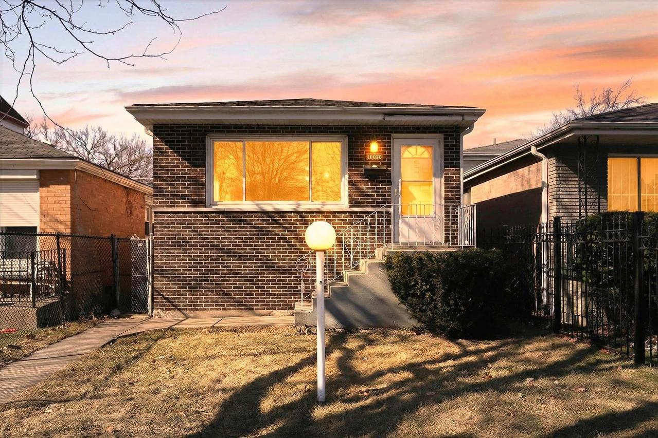 10020 S Union Ave., Chicago, IL 60628