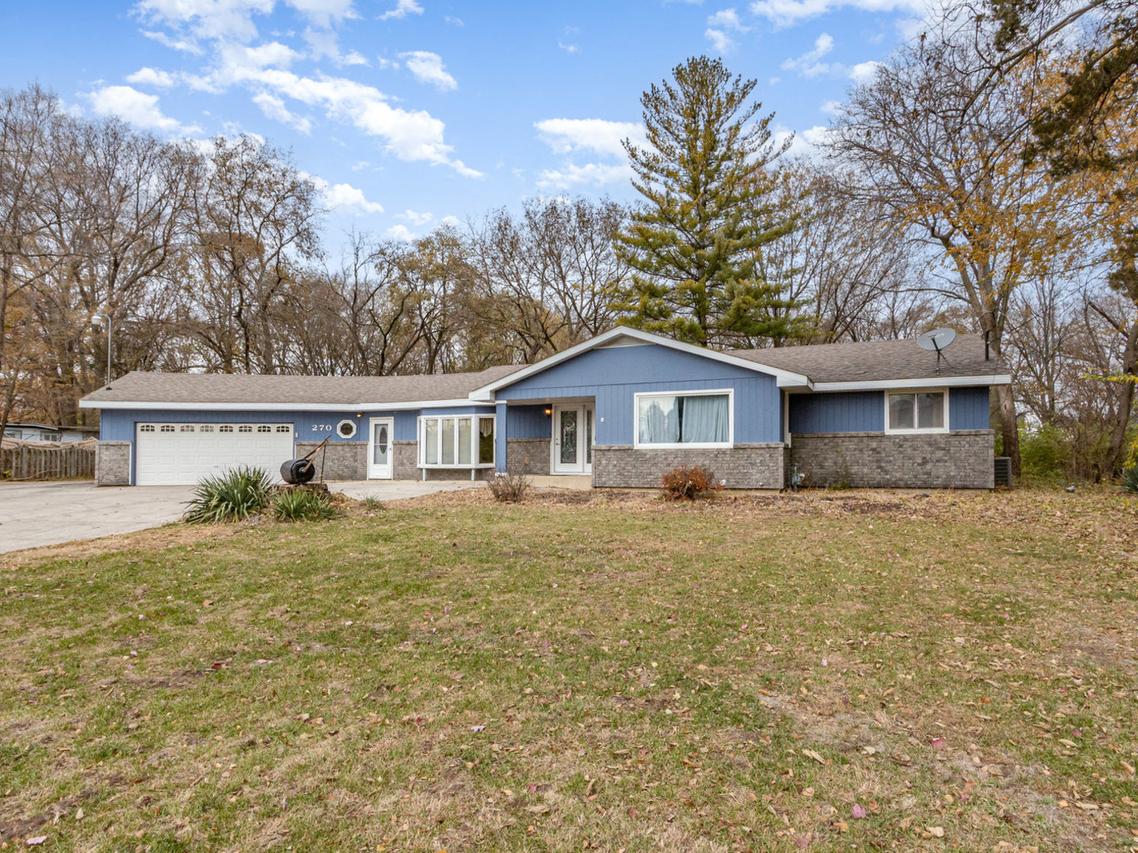 270 E Southmor Rd., Morris, IL 60450