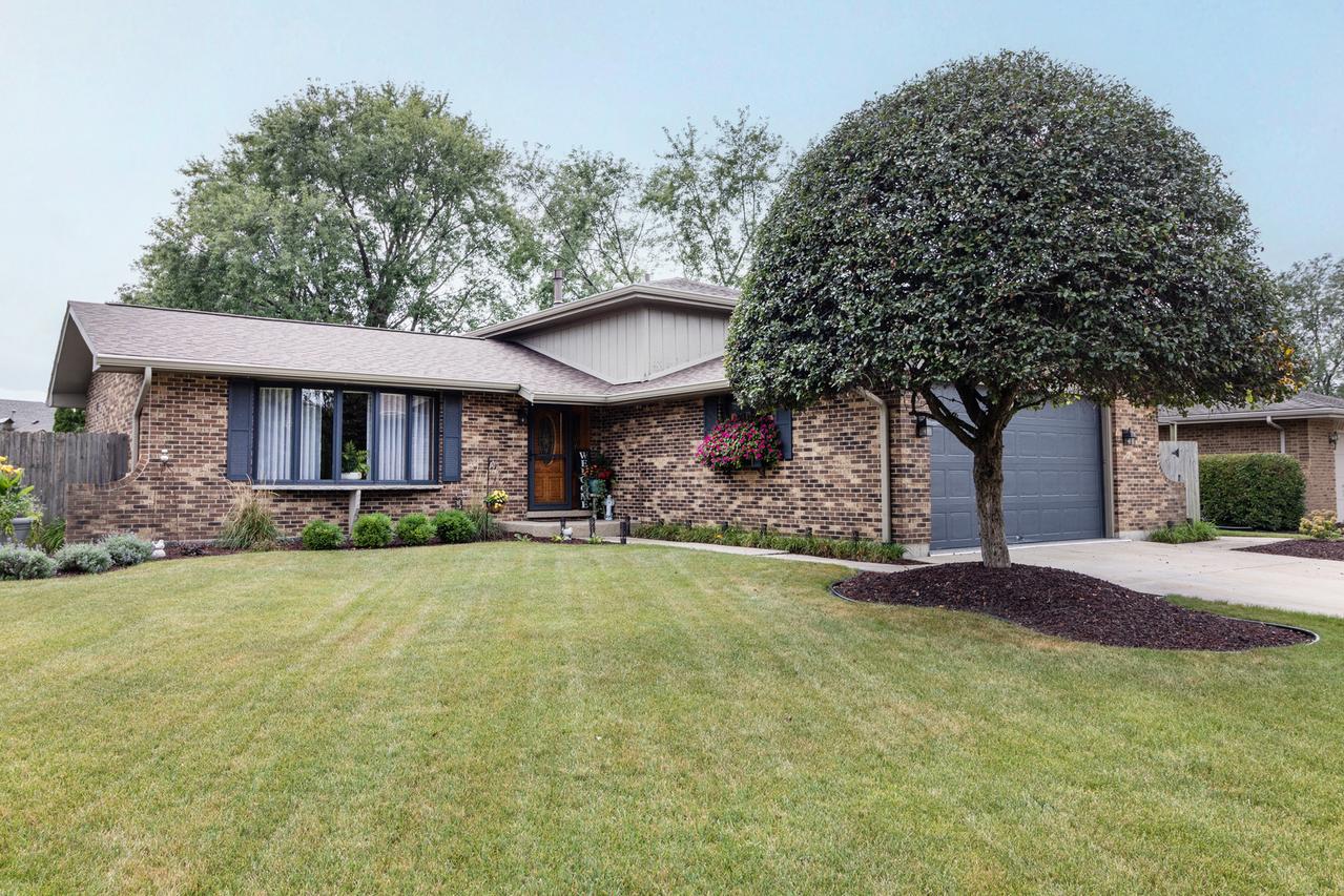 17624 Rosewood Ln., Tinley Park, IL 60487