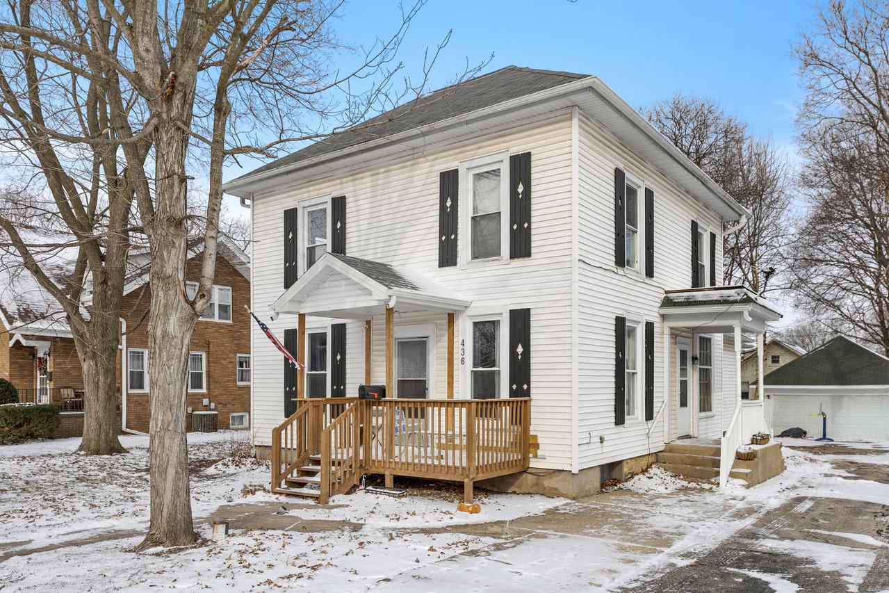 436 W Washington St., Marengo, IL 60152