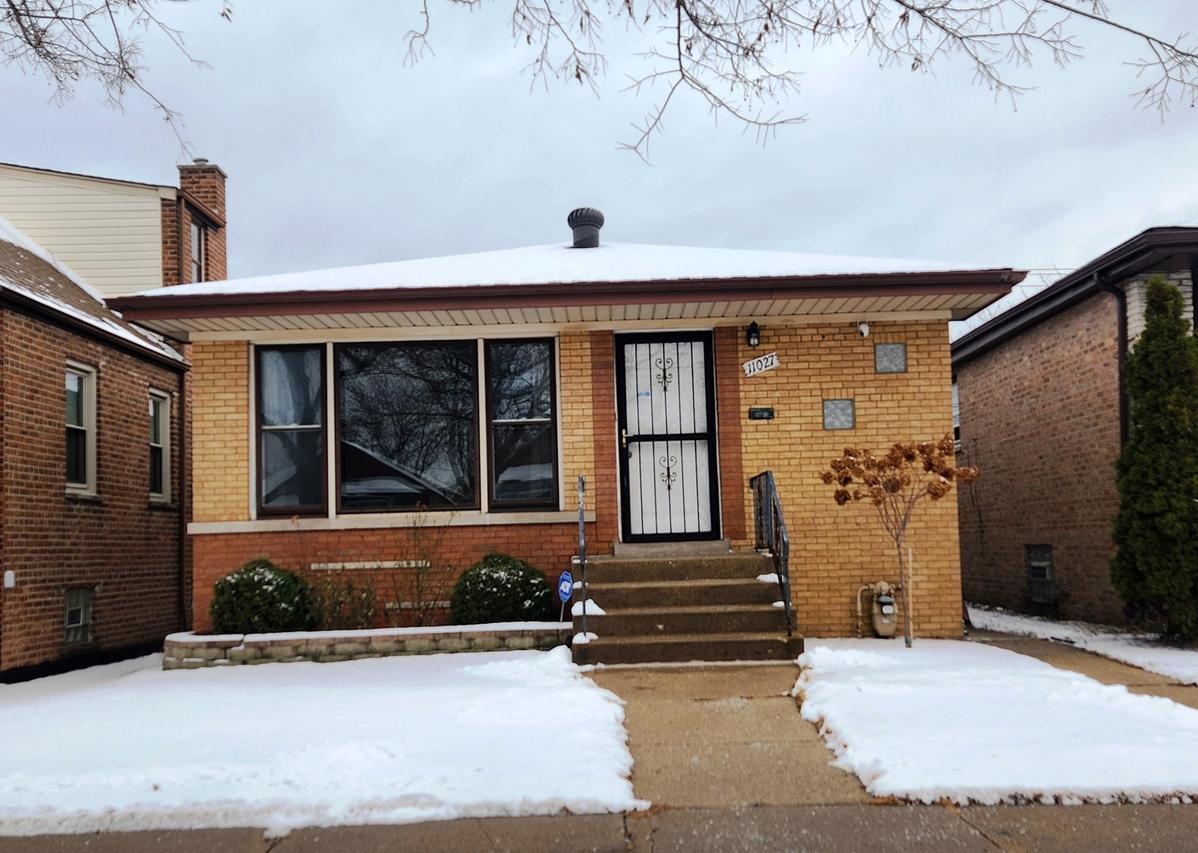 11027 S Avenue M, Chicago, IL 60617