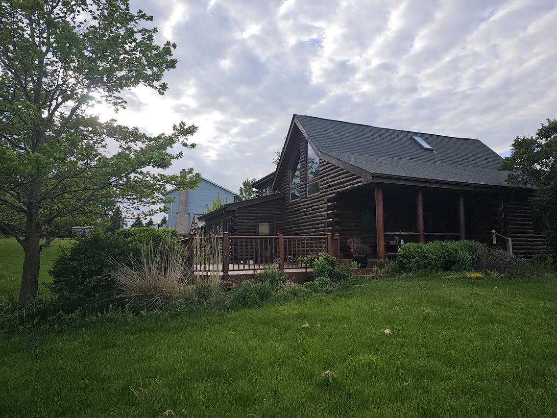 43W951 Fox Hill Ct., St. Charles, IL 60175