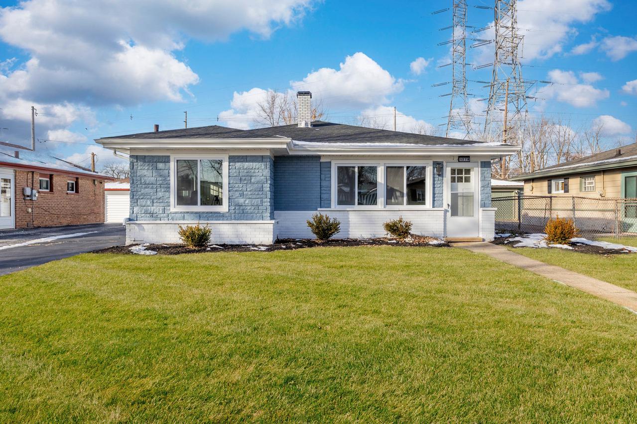 1278 Balmoral Ave., Calumet City, IL 60409