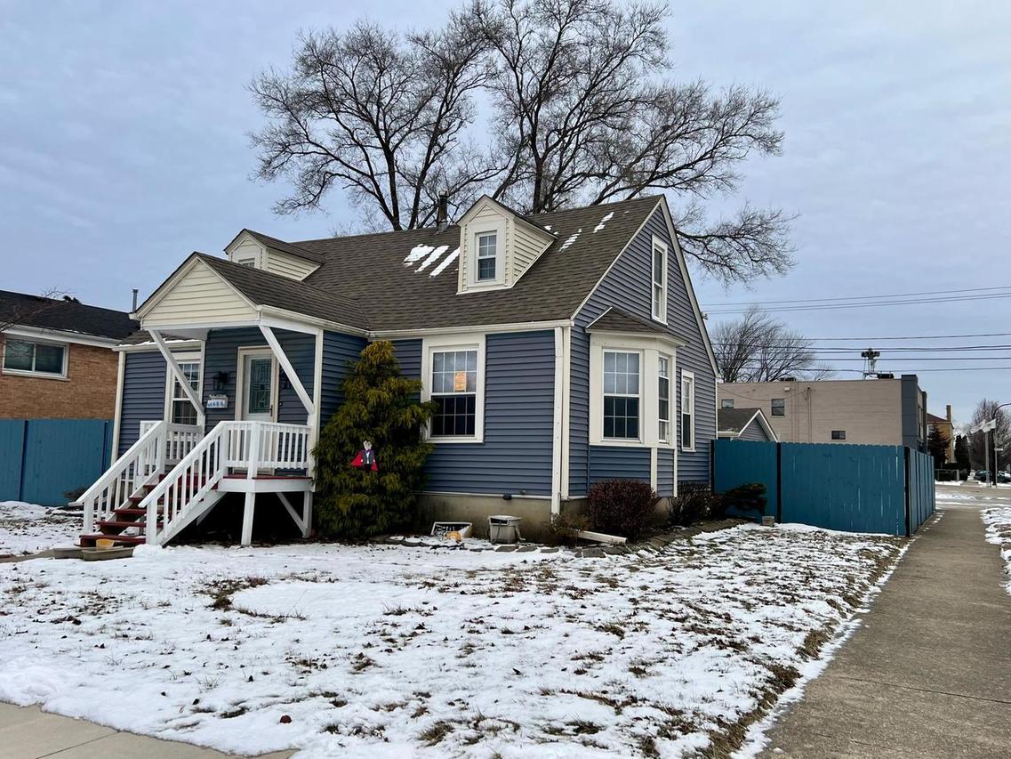 1742 N 34th Ave., Stone Park, IL 60165