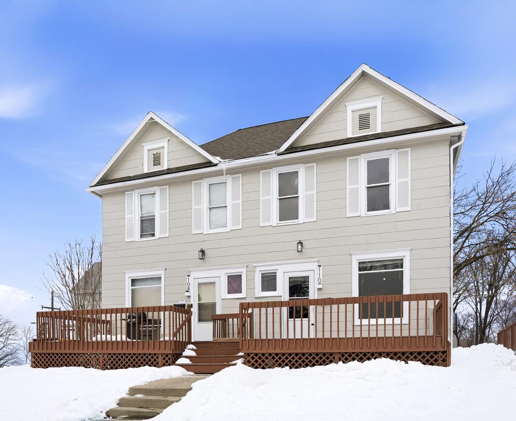 108-110 E Iroquois St., Freeport, IL 61032