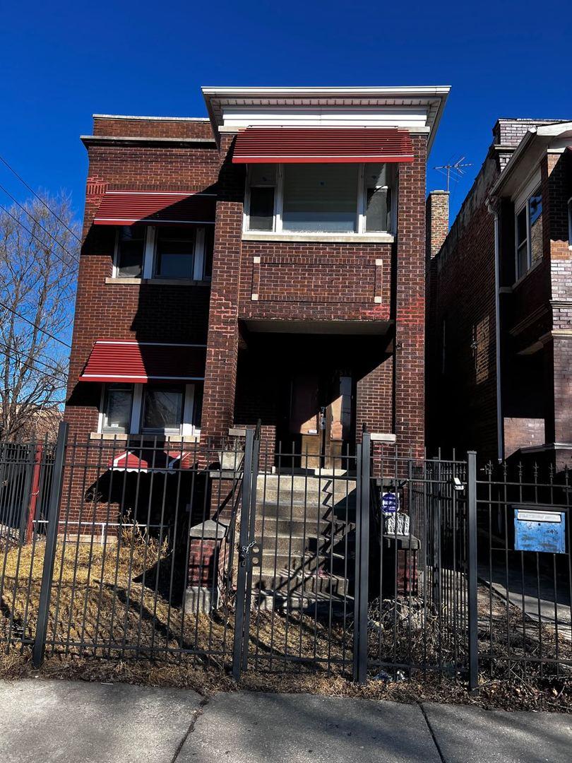 7513 S Langley Ave., Chicago, IL 60619