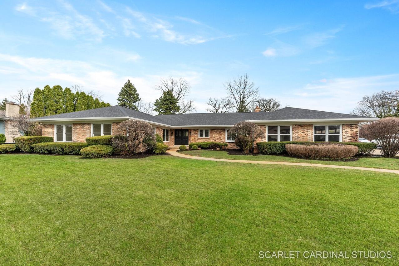 8 Concord Dr., Oak Brook, IL 60523