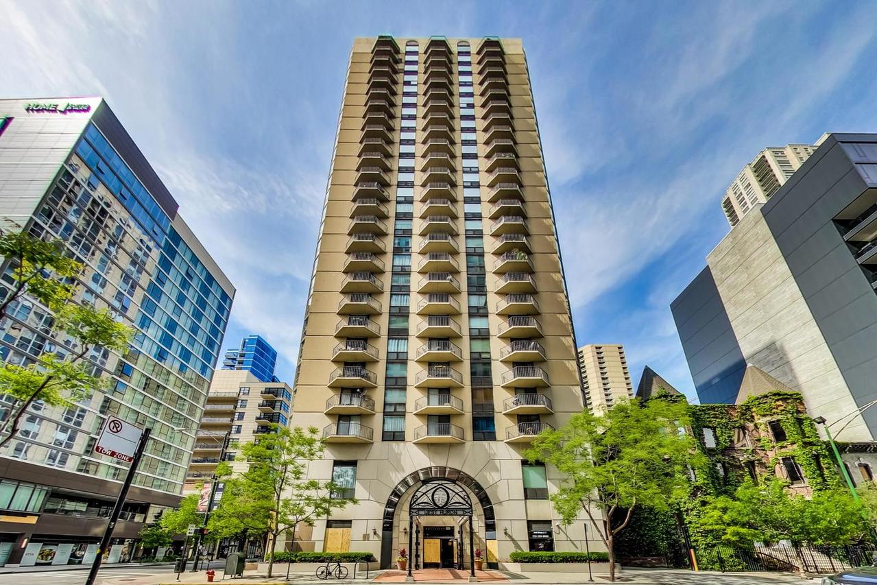 70 W Huron St. #1103, Chicago, IL 60610