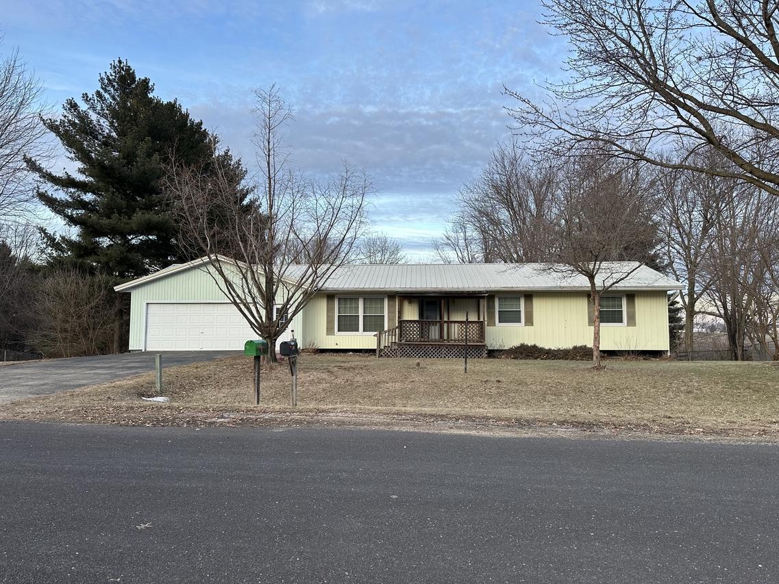 7820 Kelly Ct., Erie, IL 61250